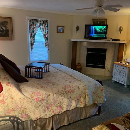 Emerald Necklace Inn Bed And Breakfast Lakewood Bagian luar foto