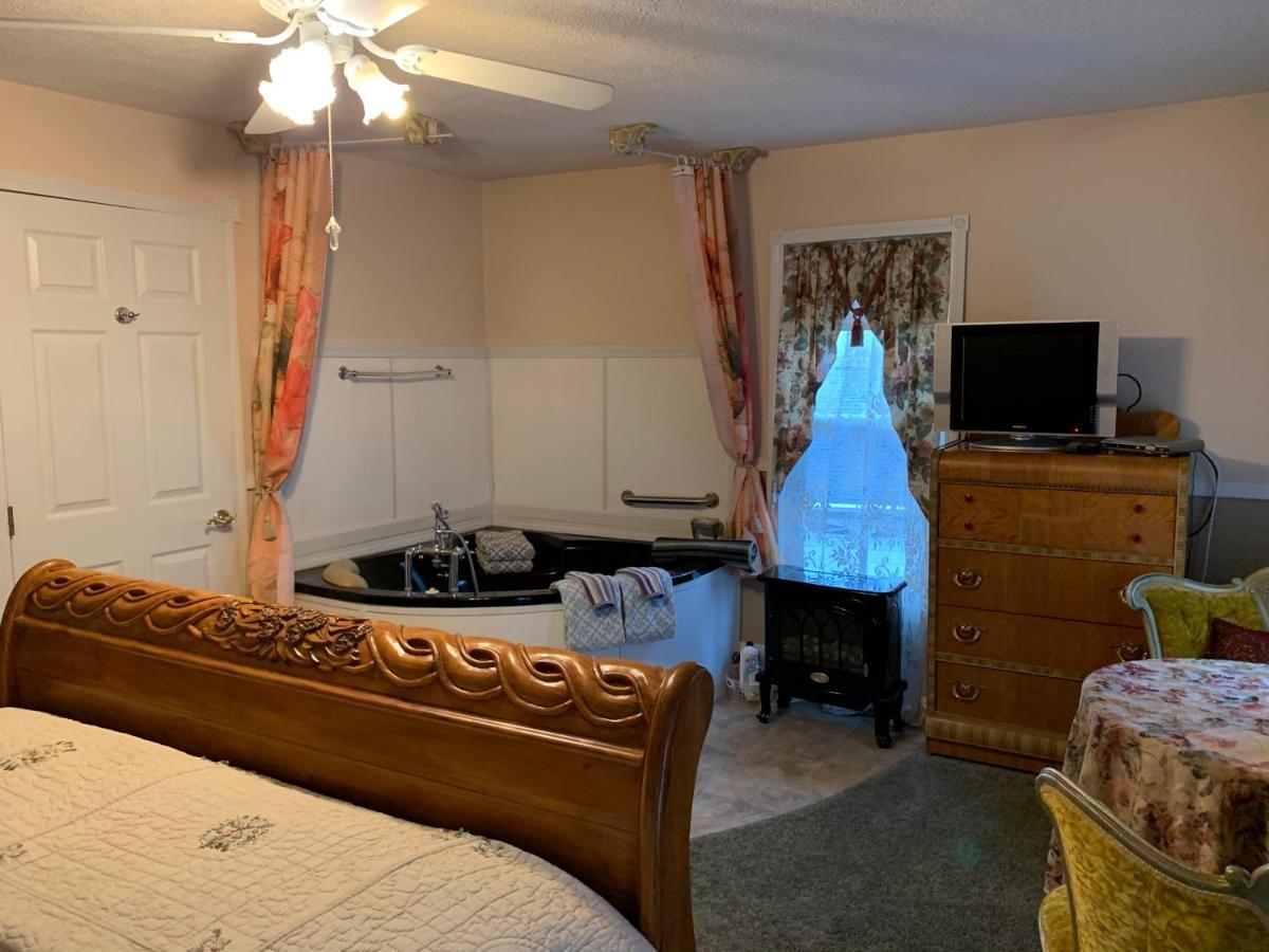 Emerald Necklace Inn Bed And Breakfast Lakewood Bagian luar foto