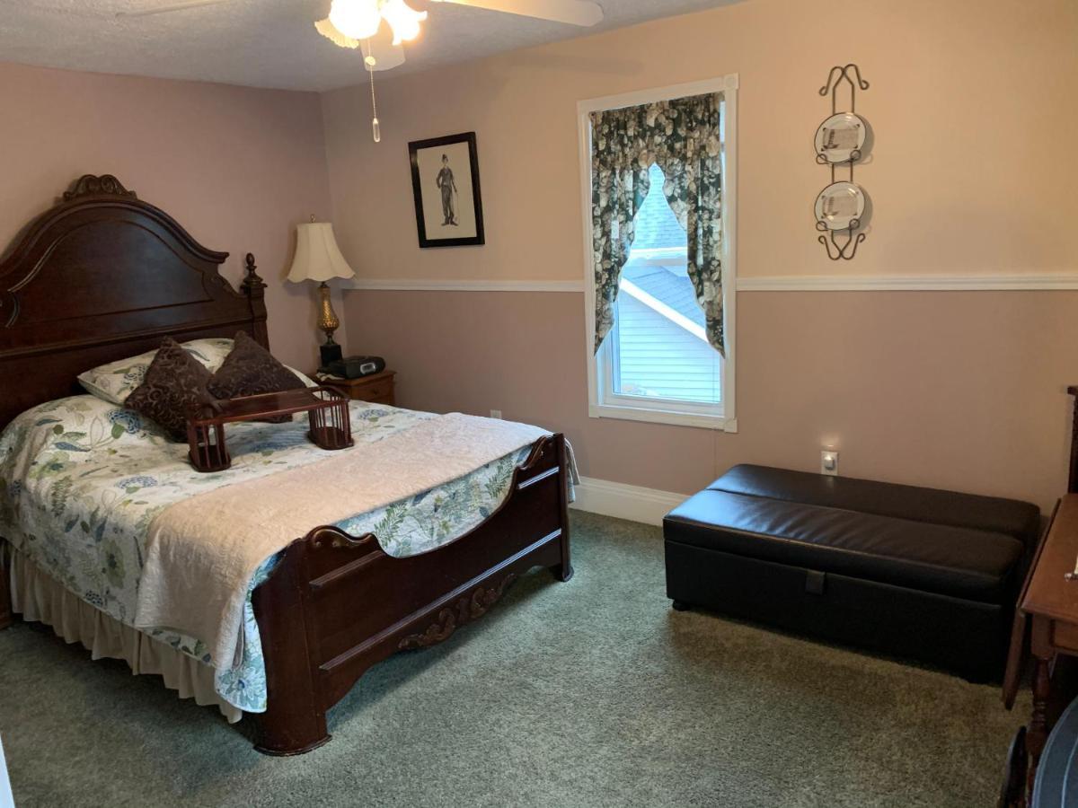 Emerald Necklace Inn Bed And Breakfast Lakewood Bagian luar foto