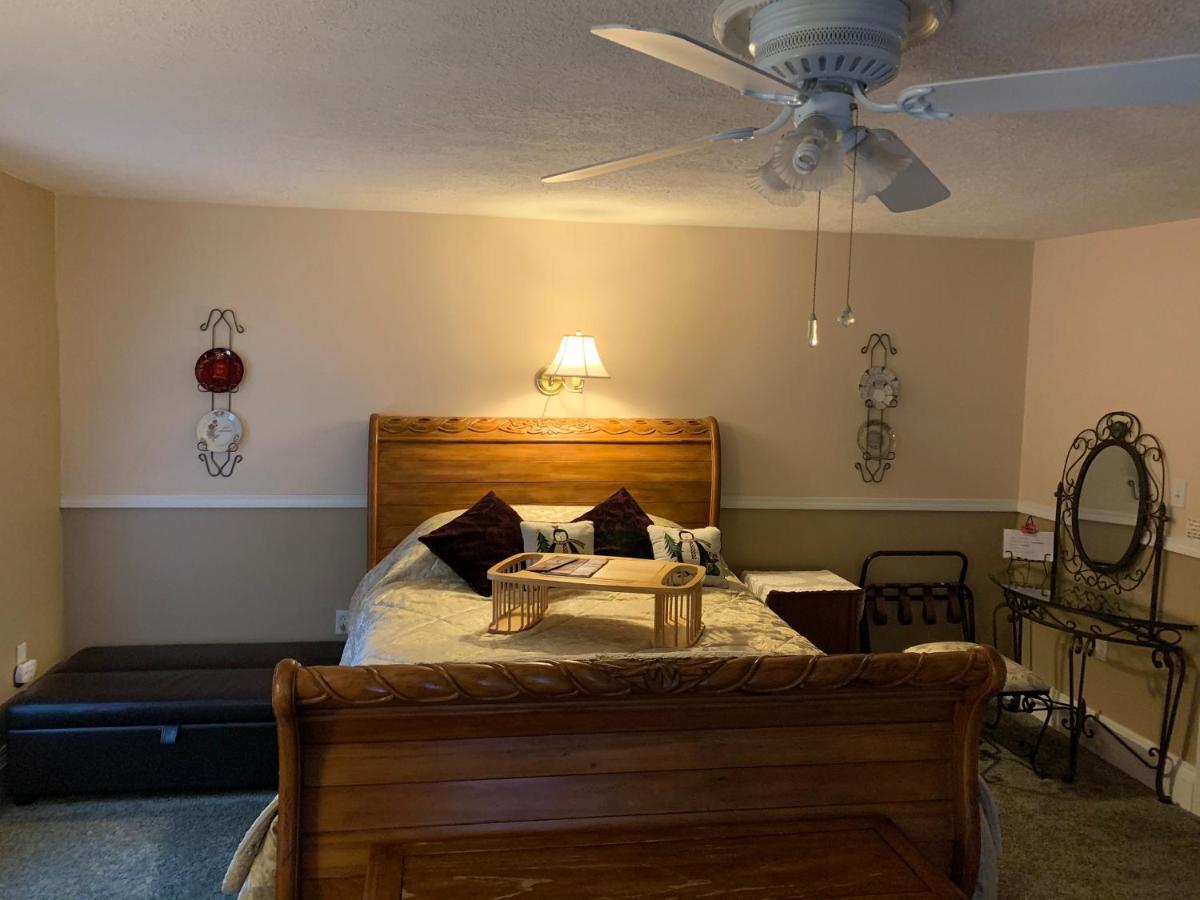 Emerald Necklace Inn Bed And Breakfast Lakewood Bagian luar foto