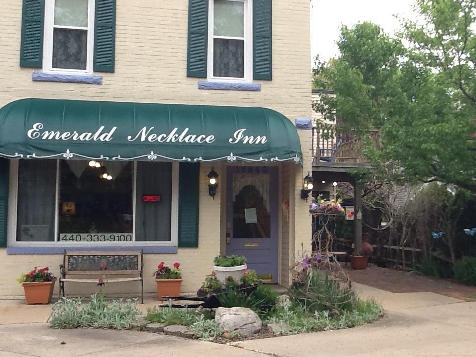 Emerald Necklace Inn Bed And Breakfast Lakewood Bagian luar foto